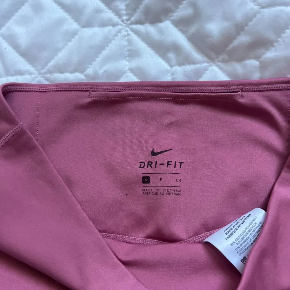 High Waisted Nike Dri-Fit Leggings (Sz.S) - Picture 2 of 3